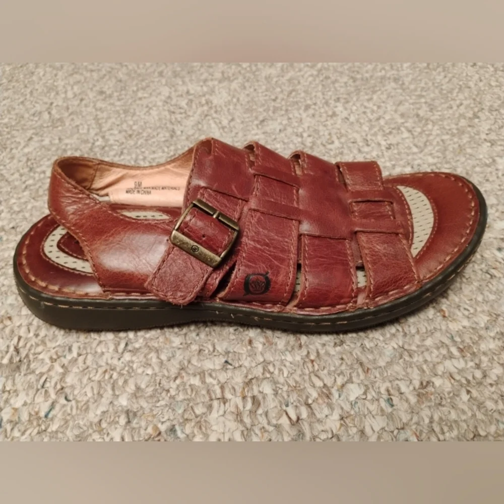 BORN Mens Brown Leather Fisherman Sandals Size 9M